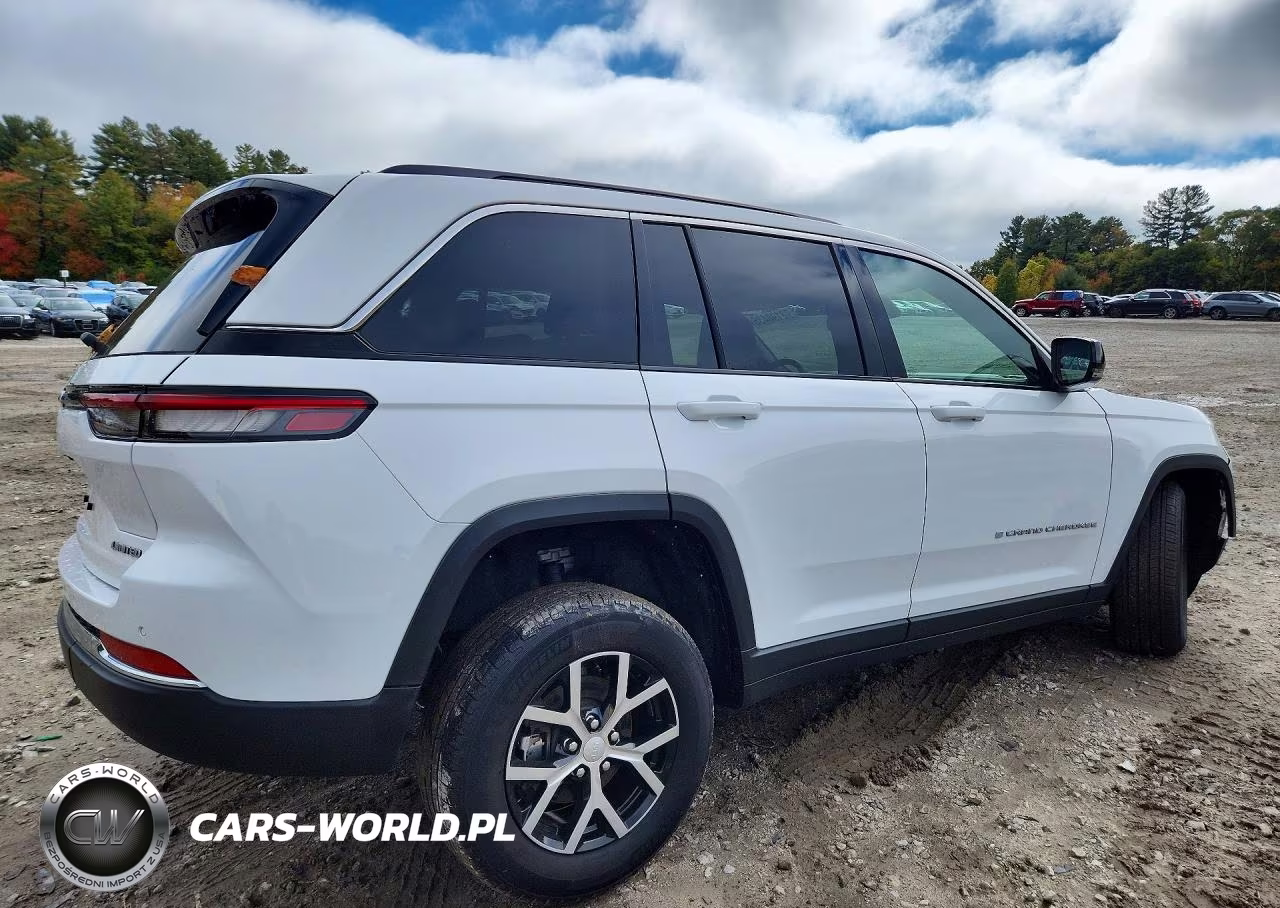 2024 Jeep Grand Cherokee Limited VIN:1C4RJHBG9RC259949 - 3