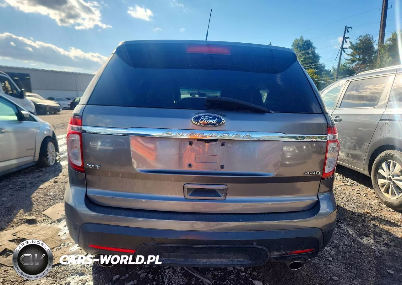 2012 Ford Explorer Xlt VIN:1FMHK8D85CGA15063 - 6
