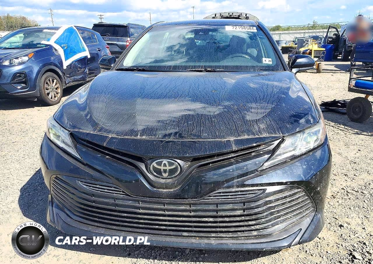 2020 Toyota Camry Le VIN:4T1C11AK8LU877506 - 5