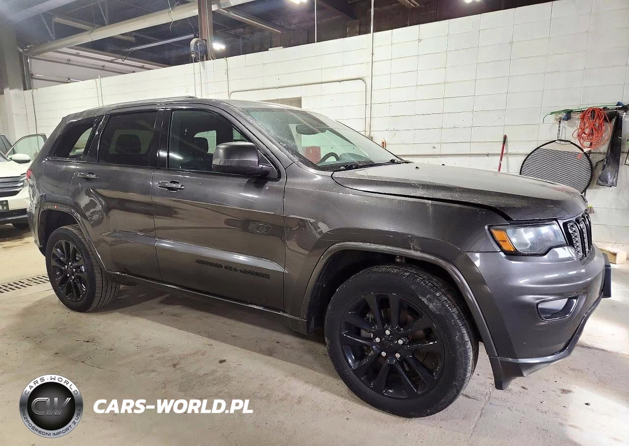 2019 Jeep Grand Cherokee Laredo VIN:1C4RJFAG6KC677218 - 4