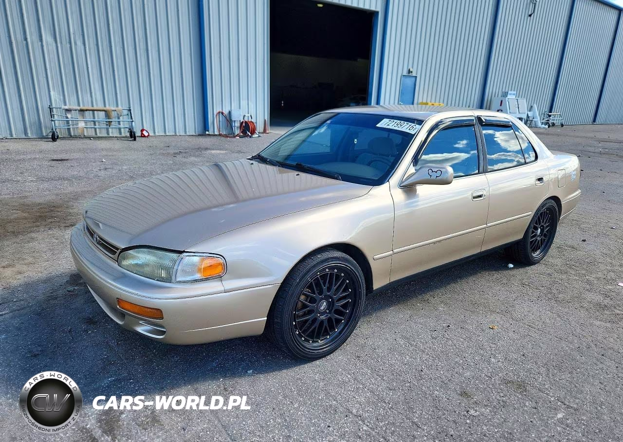 1996 Toyota Camry Le – zdjęcie 1 z 12