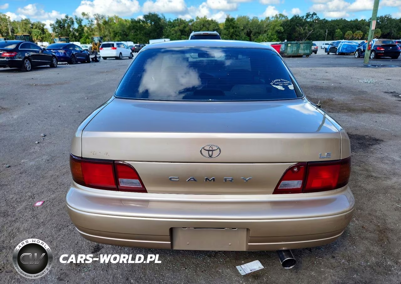 1996 Toyota Camry Le VIN:4T1BG12K9TU729048 - 6
