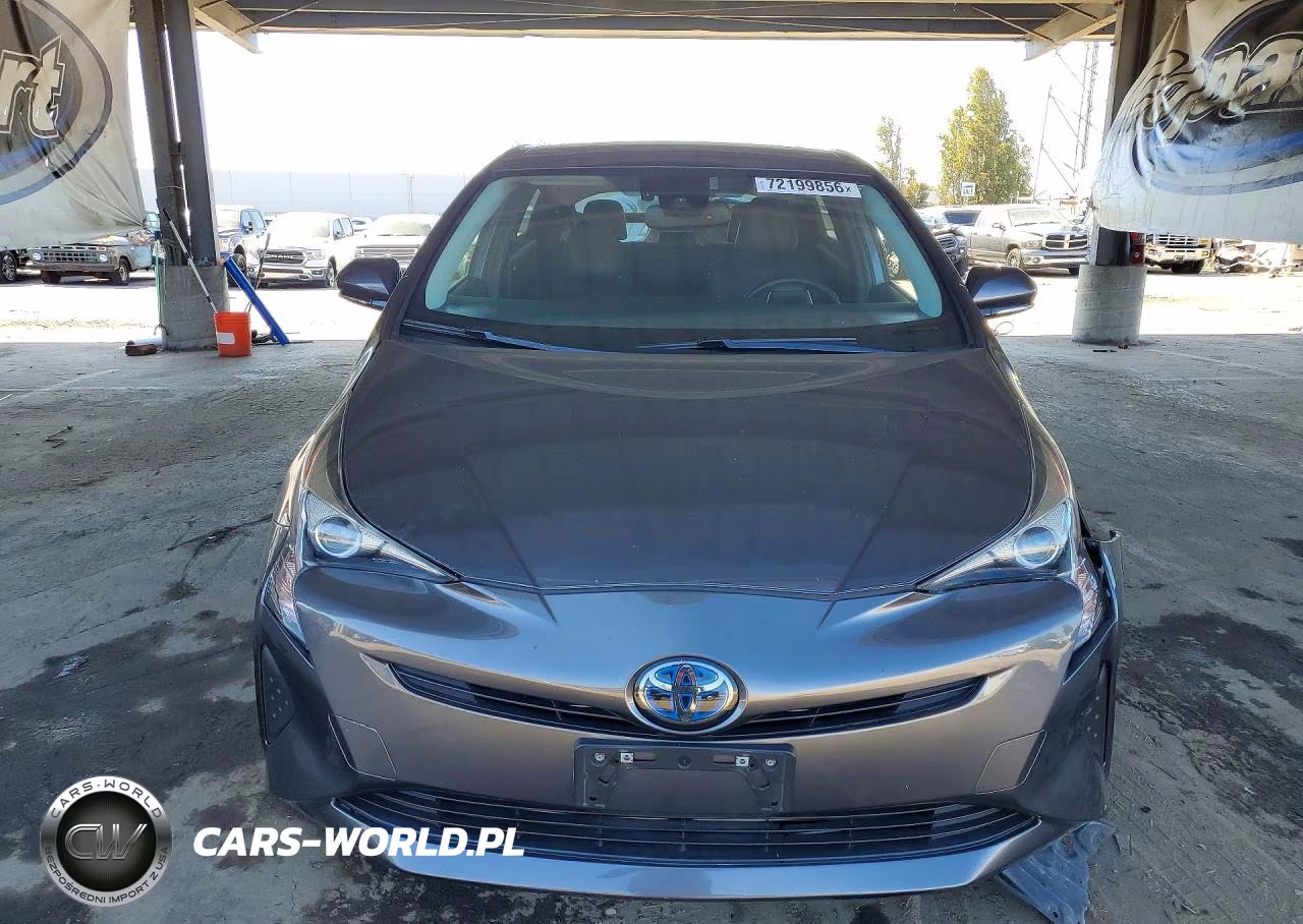 2016 Toyota Prius Four VIN:JTDKARFU6G3516442 - 5