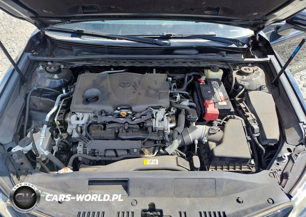 2018 Toyota Camry Le VIN:4T1B11HK2JU023657 - 11