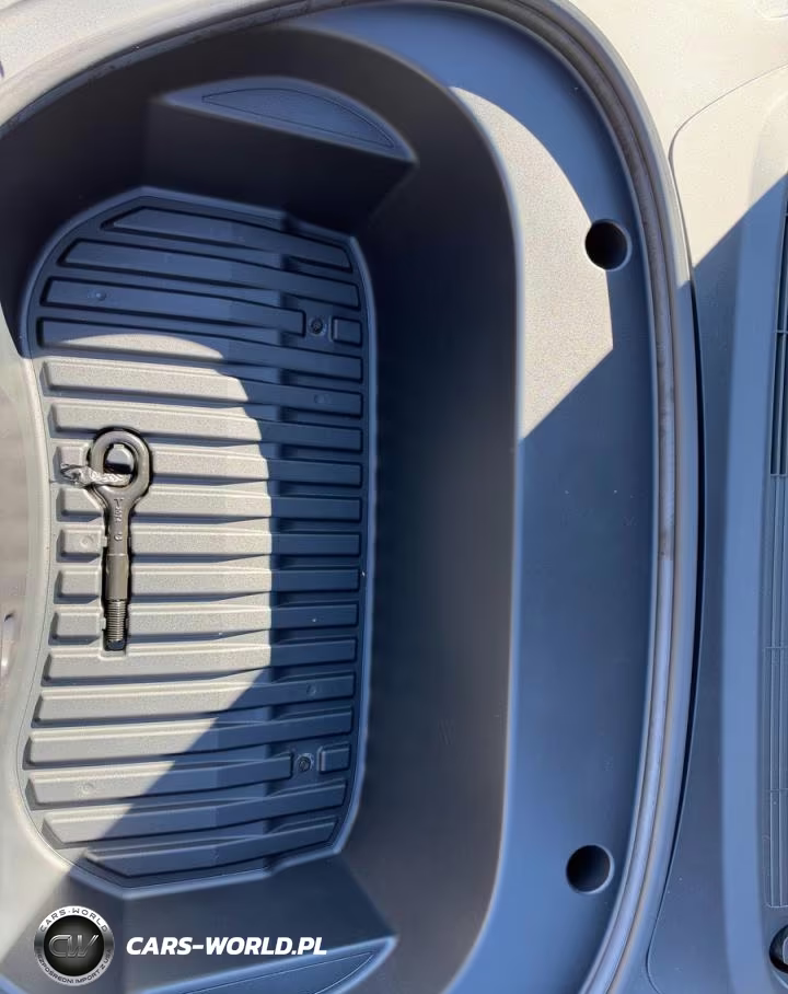 2018 Tesla Model 3 VIN:5YJ3E1EB0JF182543 - 7