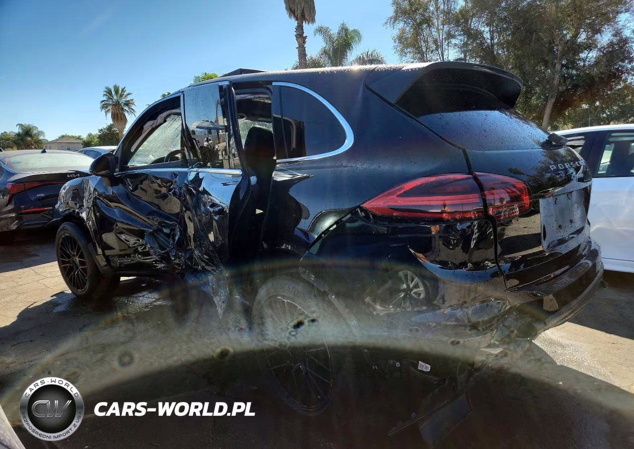 2018 Porsche Cayenne VIN:WP1AA2A29JKA00144 - 2