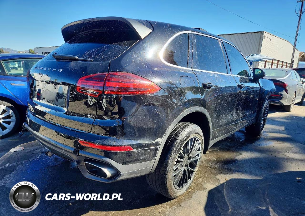 2018 Porsche Cayenne VIN:WP1AA2A29JKA00144 - 3
