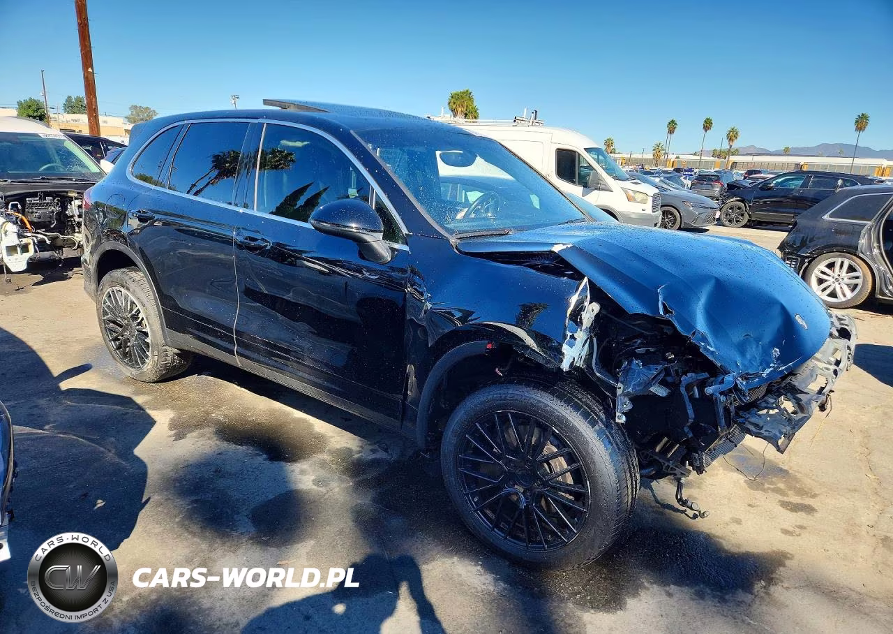 2018 Porsche Cayenne VIN:WP1AA2A29JKA00144 - 4