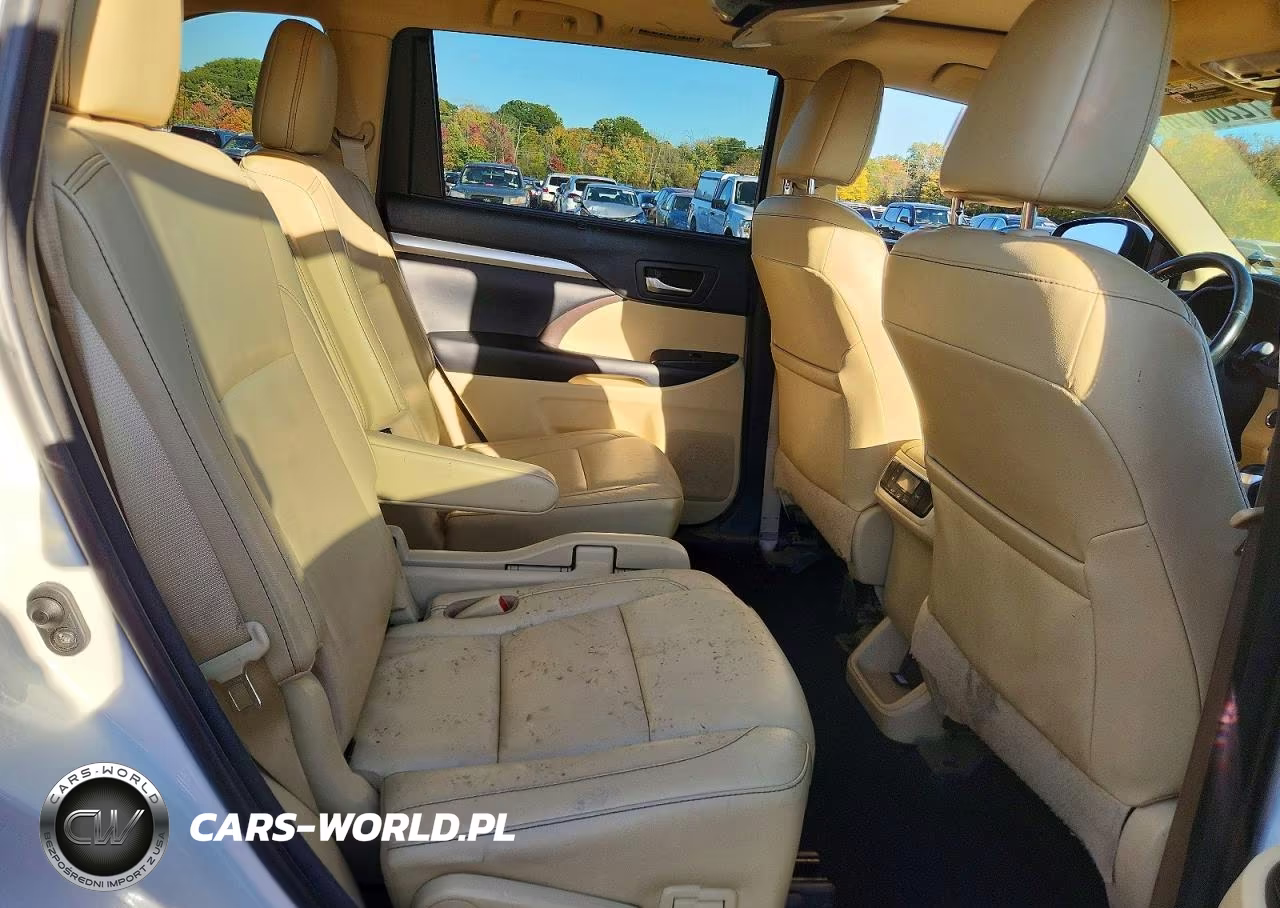 2018 Toyota Highlander Xle VIN:5TDJZRFH5JS864343 - 11