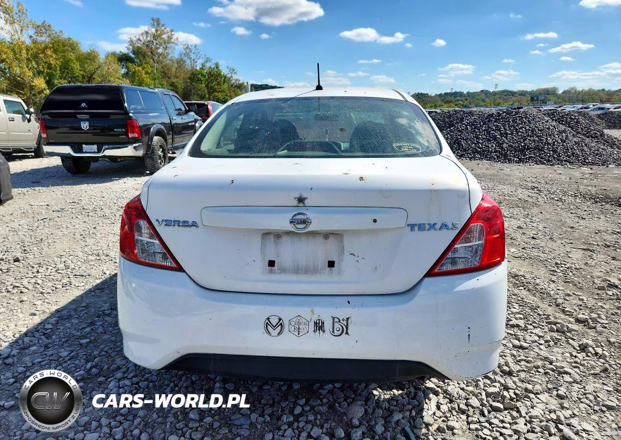 2016 Nissan Versa 1.6 S VIN:3N1CN7AP5GL917115 - 6
