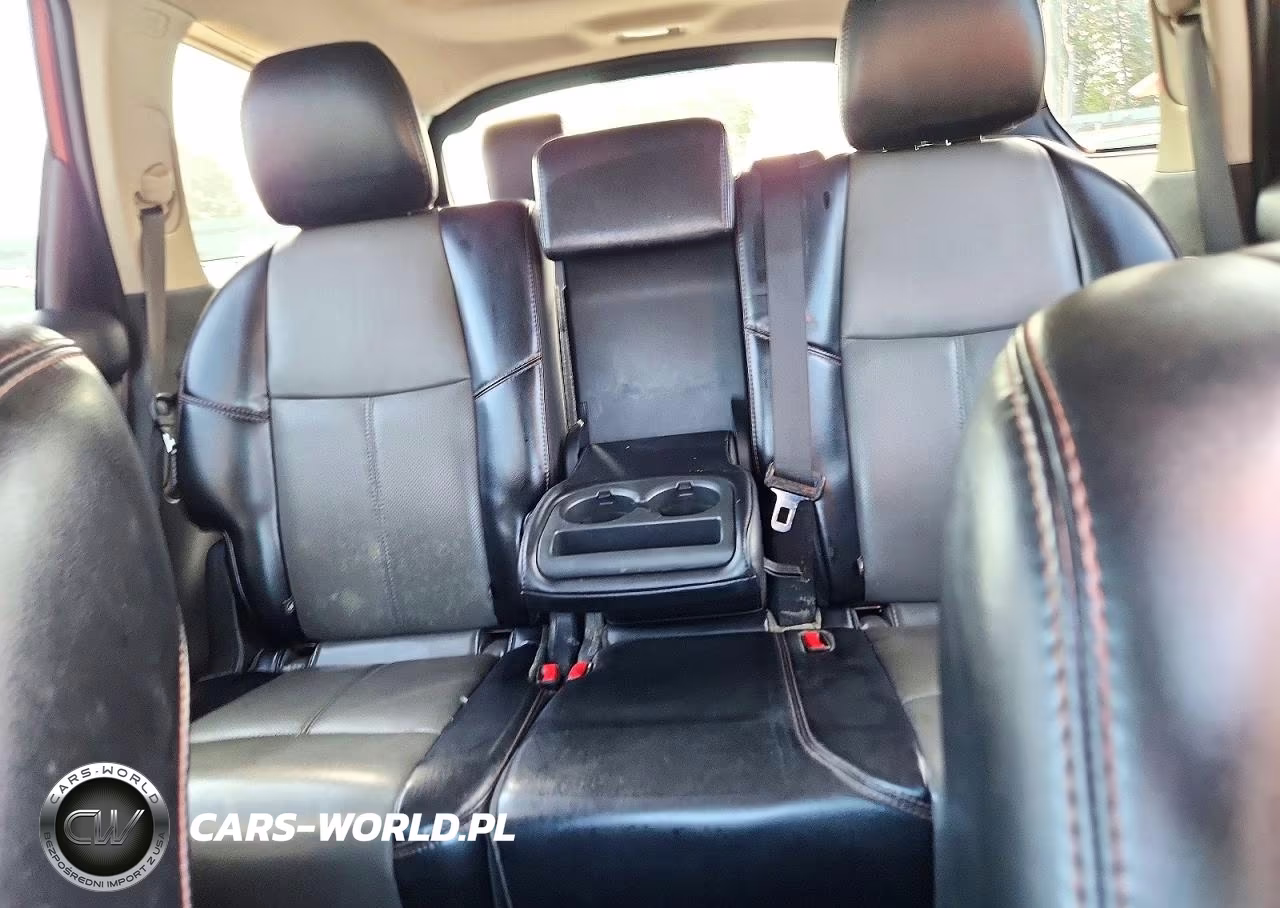2020 Nissan Pathfinder Sl VIN:5N1DR2CM4LC626232 - 10