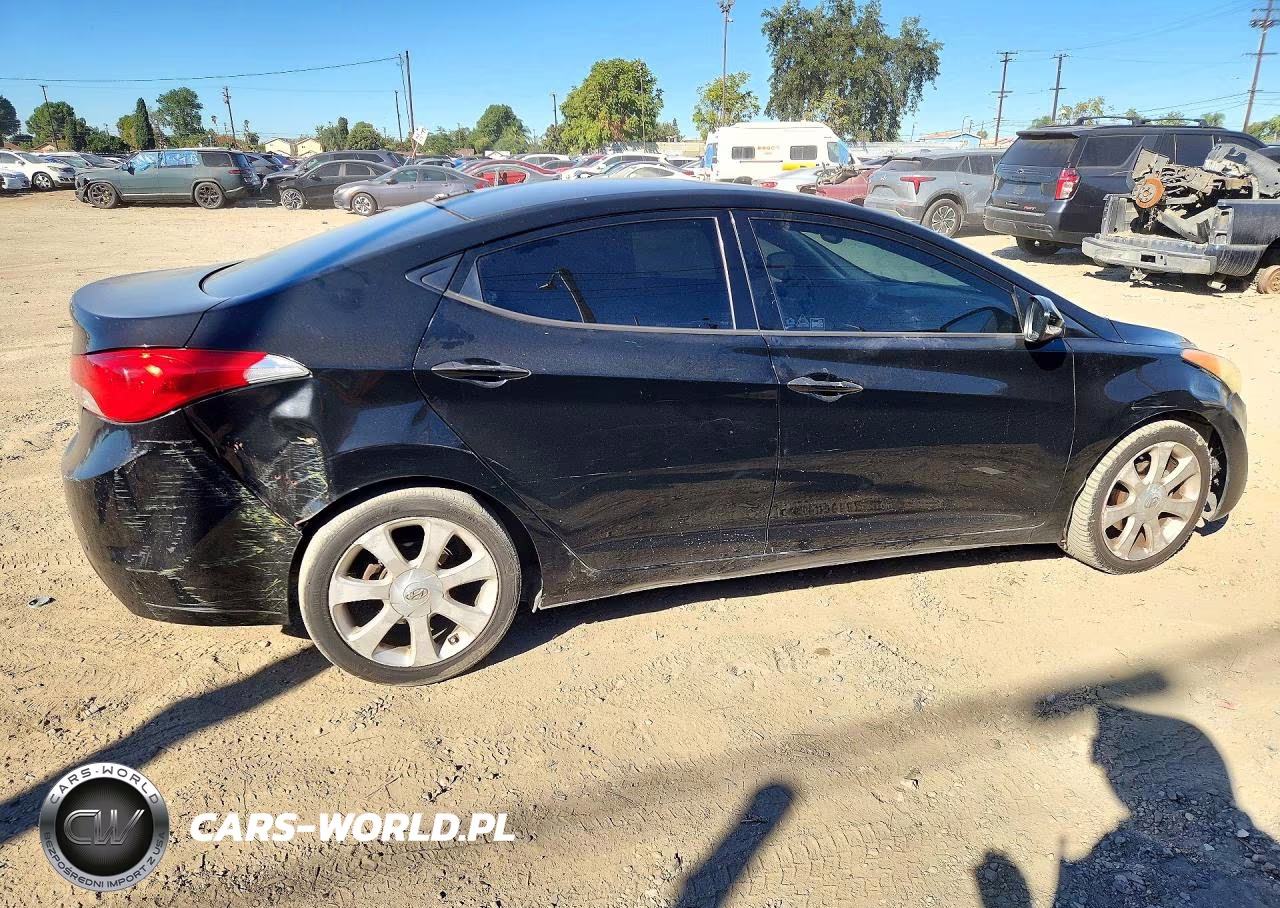 2013 Hyundai Elantra Limited VIN:5NPDH4AE9DH285821 - 3