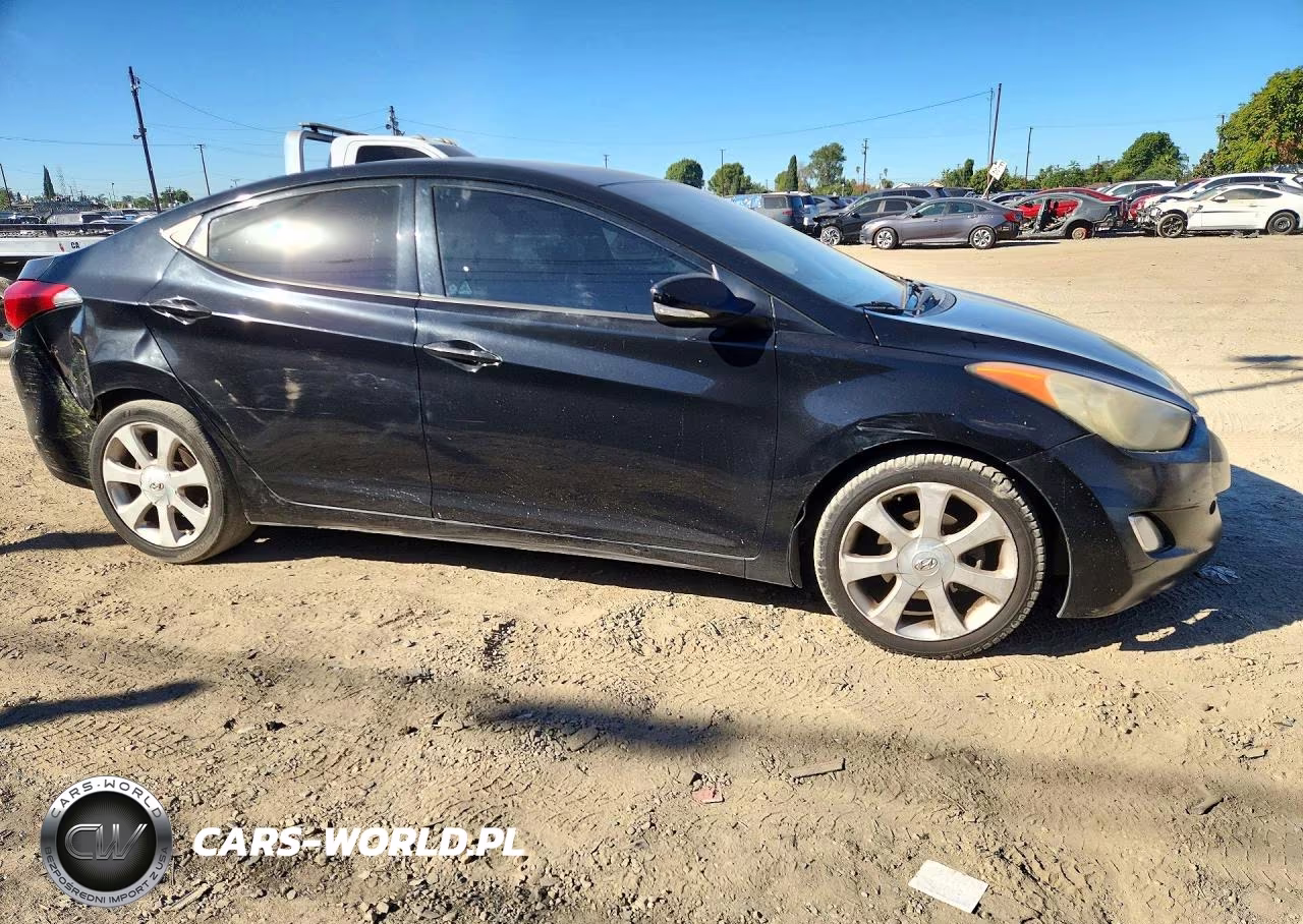 2013 Hyundai Elantra Limited VIN:5NPDH4AE9DH285821 - 4