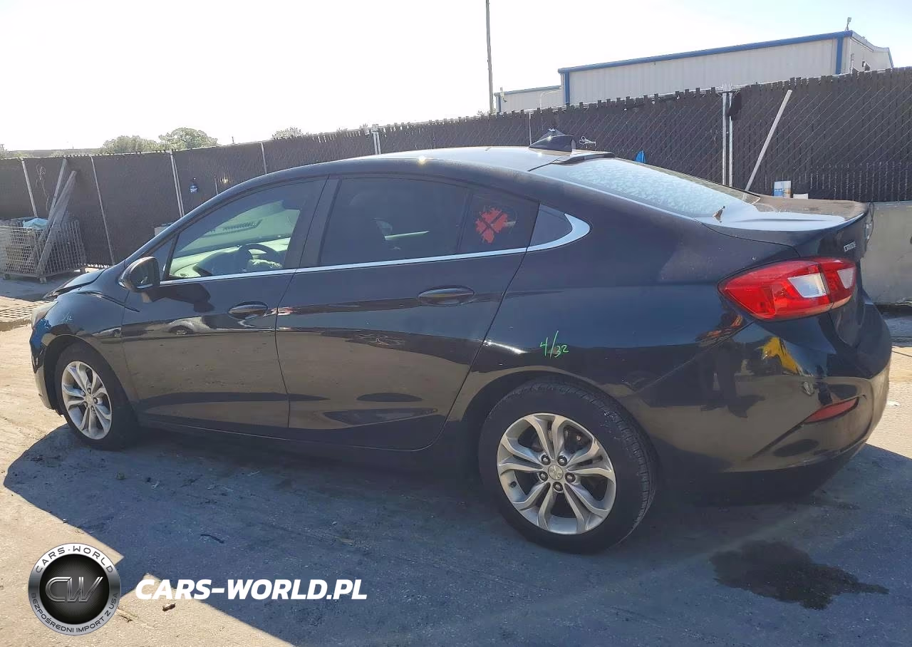 2019 Chevrolet Cruze Lt VIN:1G1BE5SM0K7100089 - 2