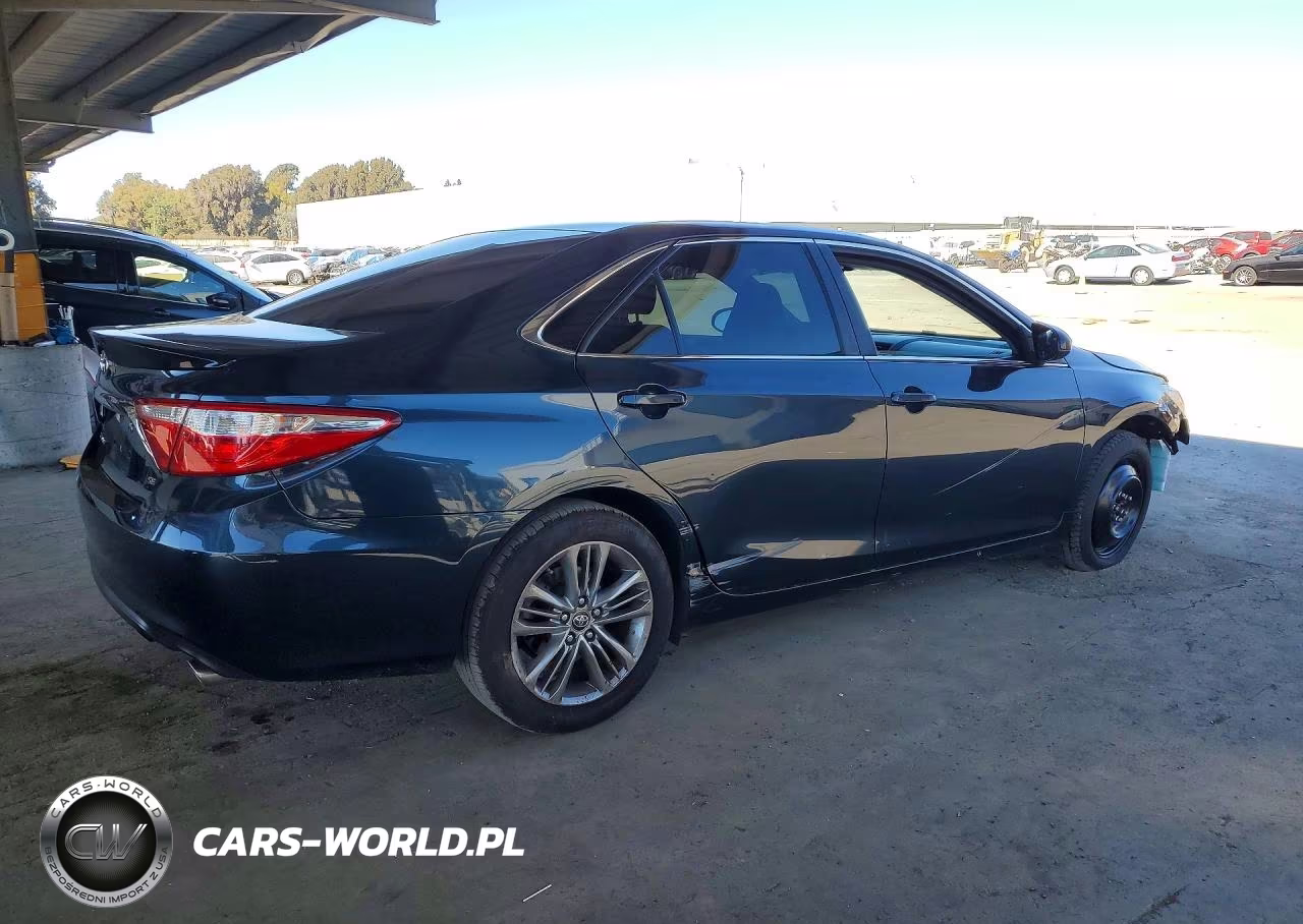 2017 Toyota Camry Se VIN:4T1BF1FK9HU417090 - 3