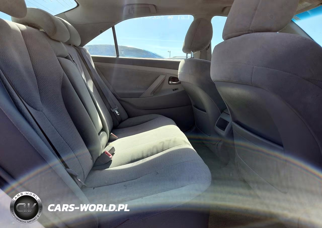 2010 Toyota Camry Le VIN:4T4BF3EK1AR028680 - 10