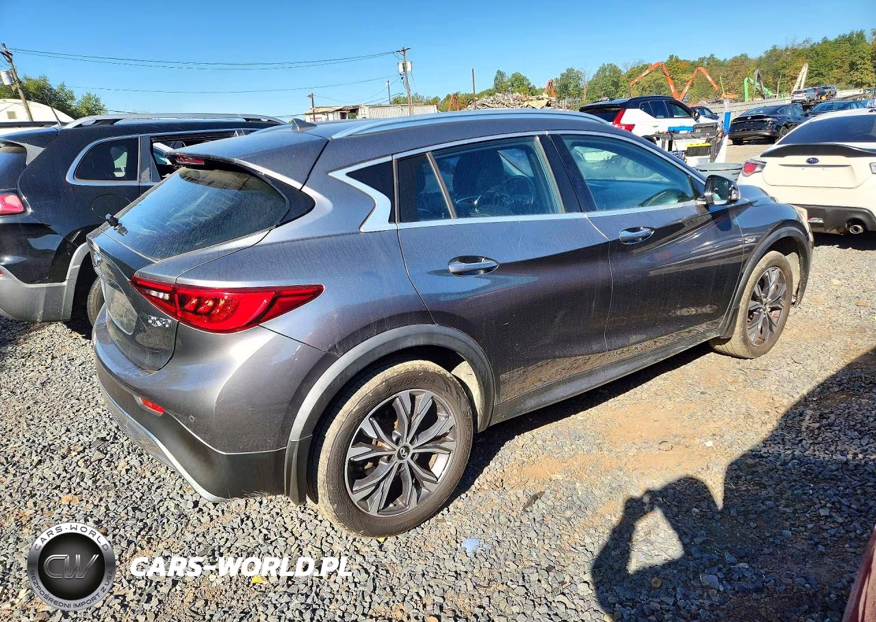 2017 Infiniti Qx30 Premium VIN:SJKCH5CR4HA027900 - 3