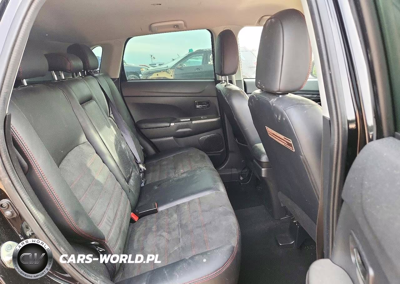 2018 Mitsubishi Outlander Sport Es VIN:JA4AP3AW4JU021250 - 11