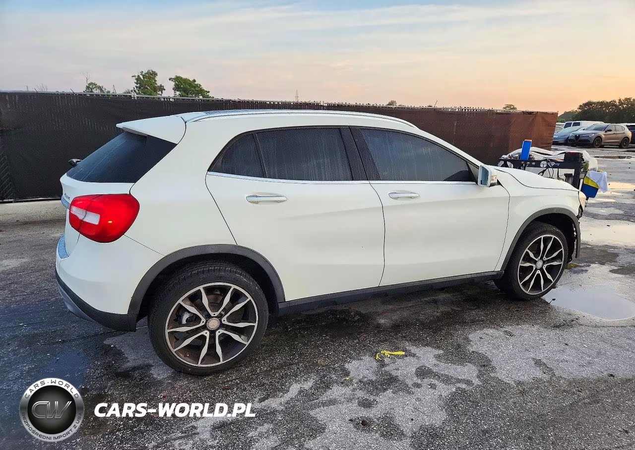 2016 Mercedes-Benz Gla 250 4Matic VIN:WDCTG4GB9GJ229699 - 3
