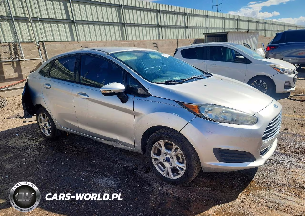 2015 Ford Fiesta Se VIN:3FADP4BJ9FM220811 - 4