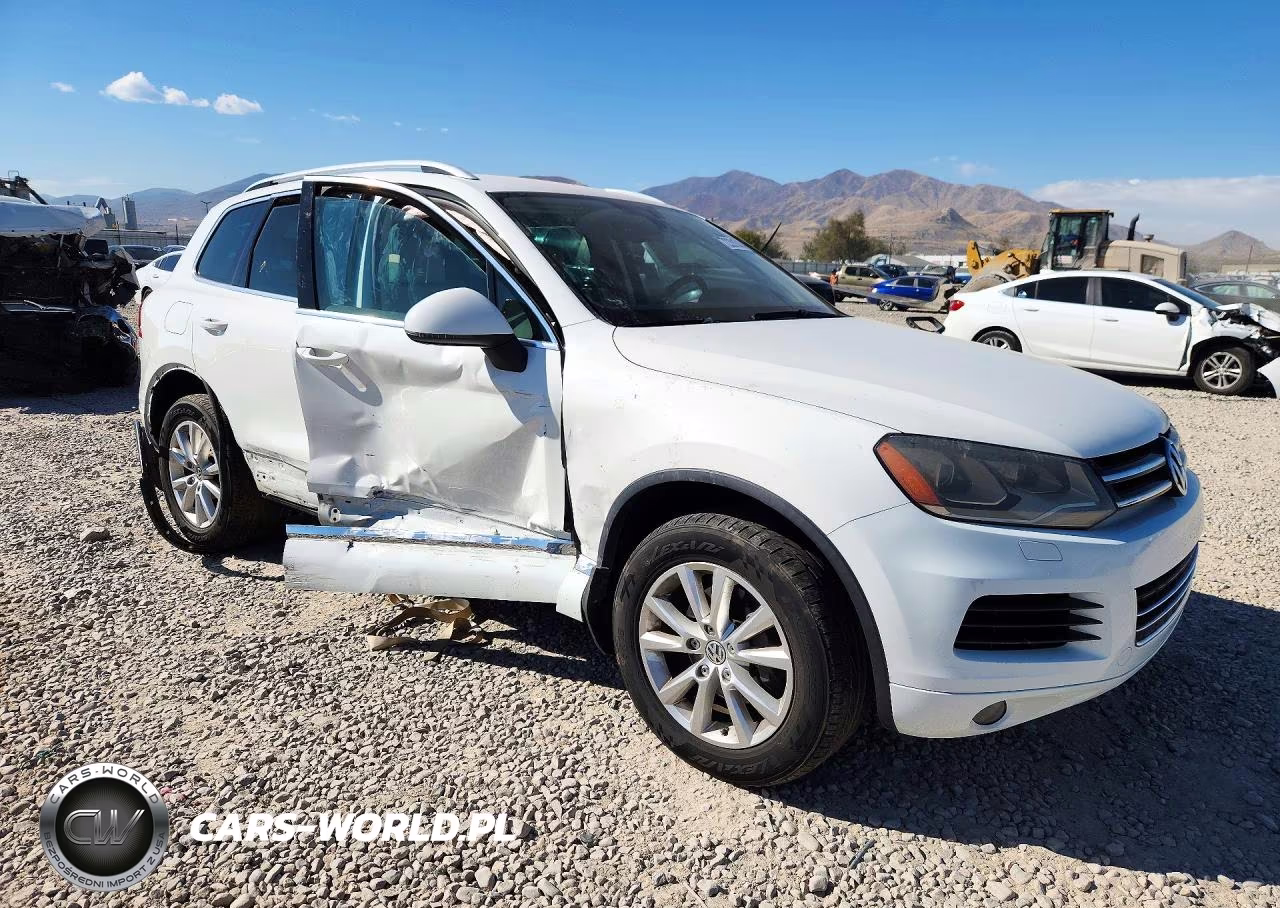 2013 Volkswagen Touareg V6 VIN:WVGEF9BP2DD006976 - 4