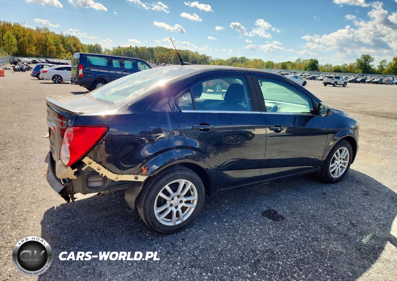 2013 Chevrolet Sonic Lt VIN:1G1JC5SG2D4180155 - 3