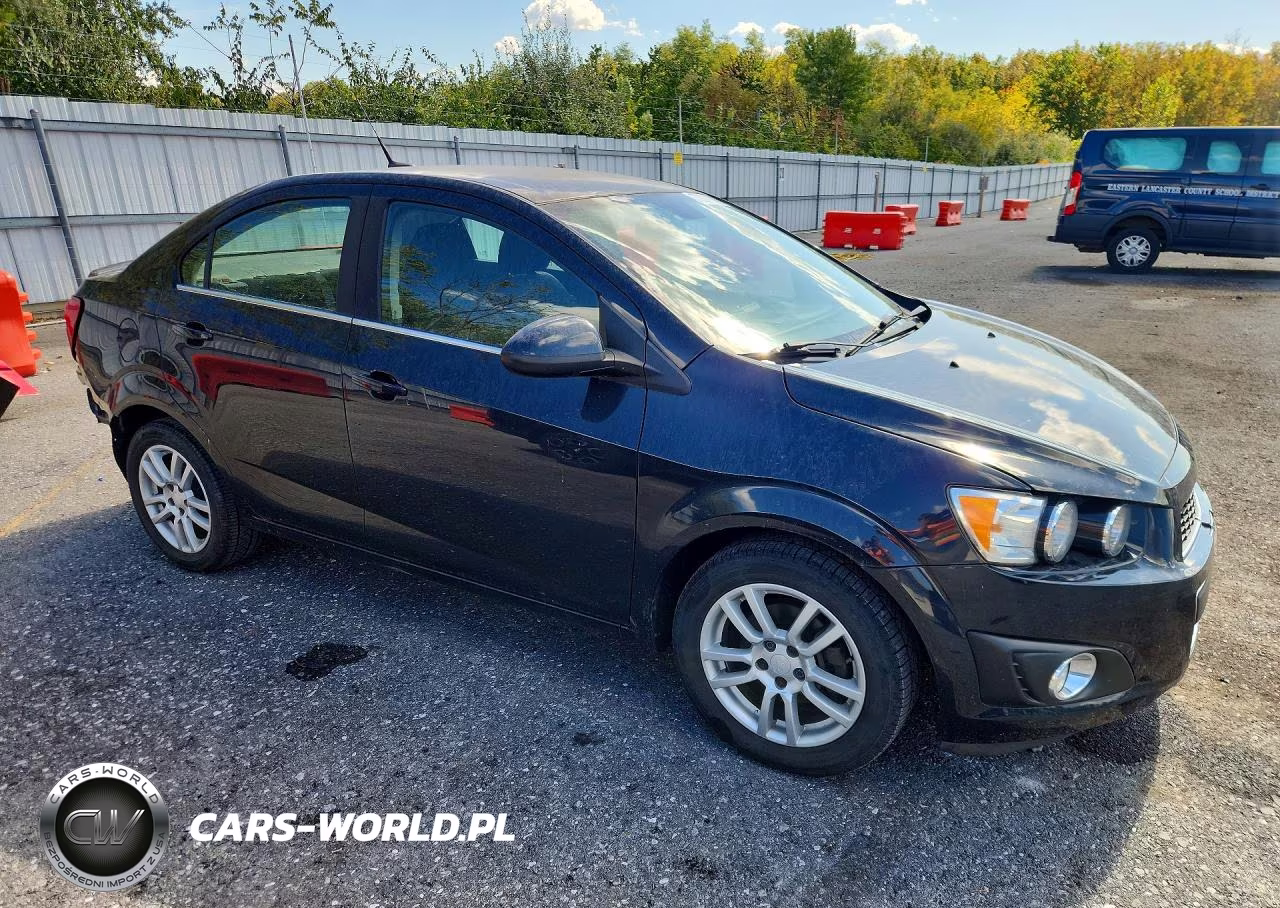 2013 Chevrolet Sonic Lt VIN:1G1JC5SG2D4180155 - 4