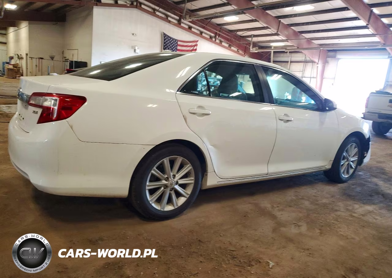 2012 Toyota Camry Xle VIN:4T4BF1FK5CR231366 - 3
