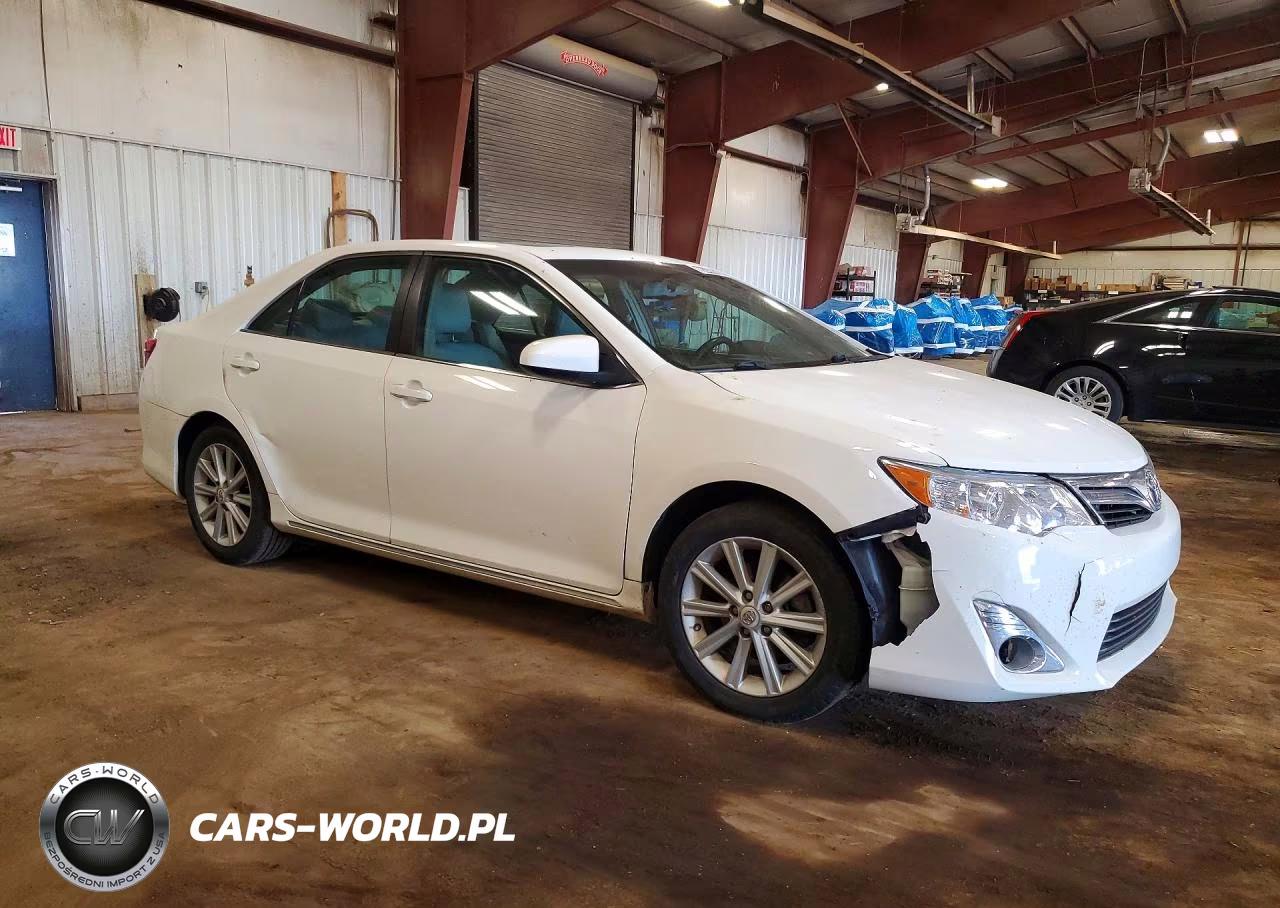 2012 Toyota Camry Xle VIN:4T4BF1FK5CR231366 - 4