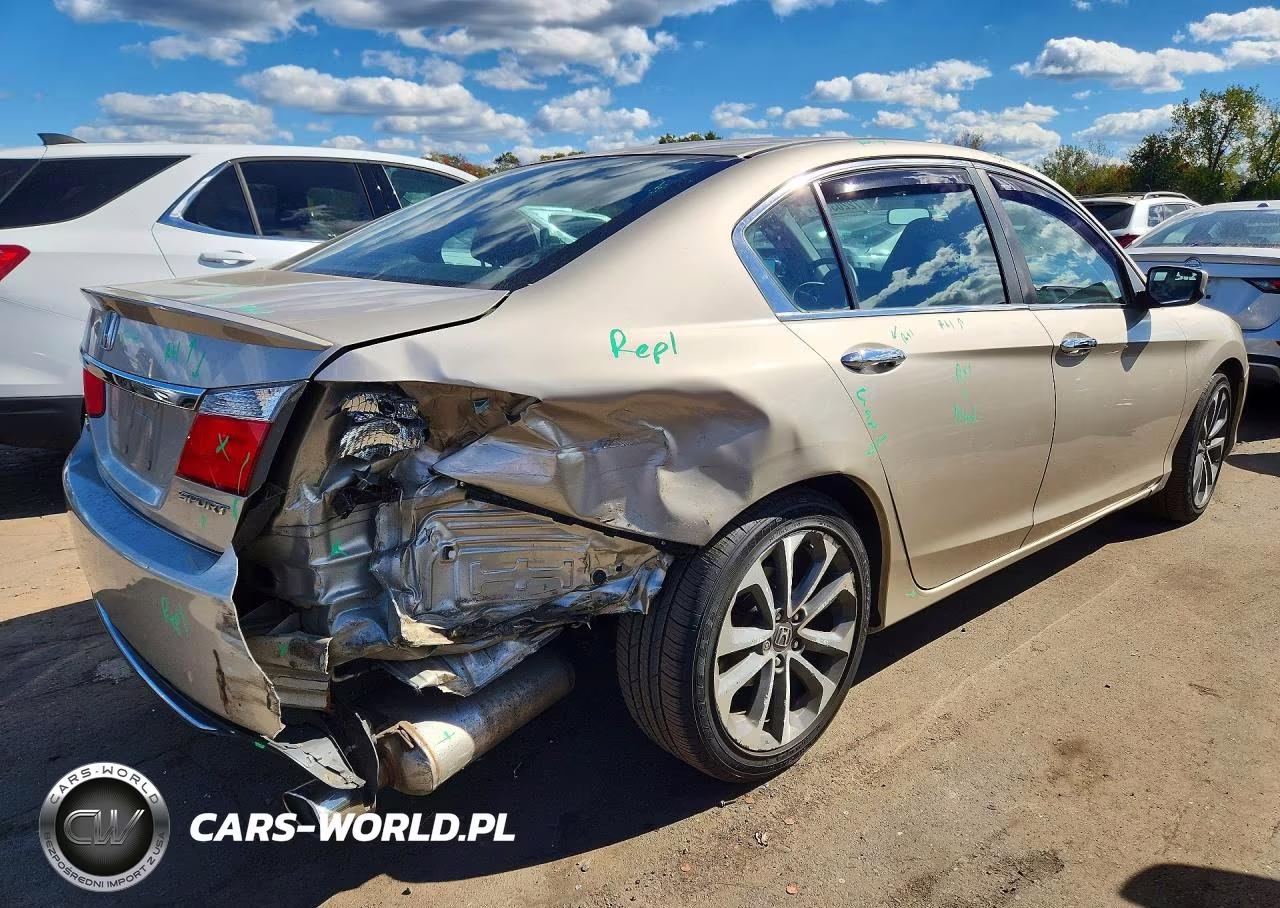 2015 Honda Accord Sport VIN:1HGCR2F55FA180744 - 3