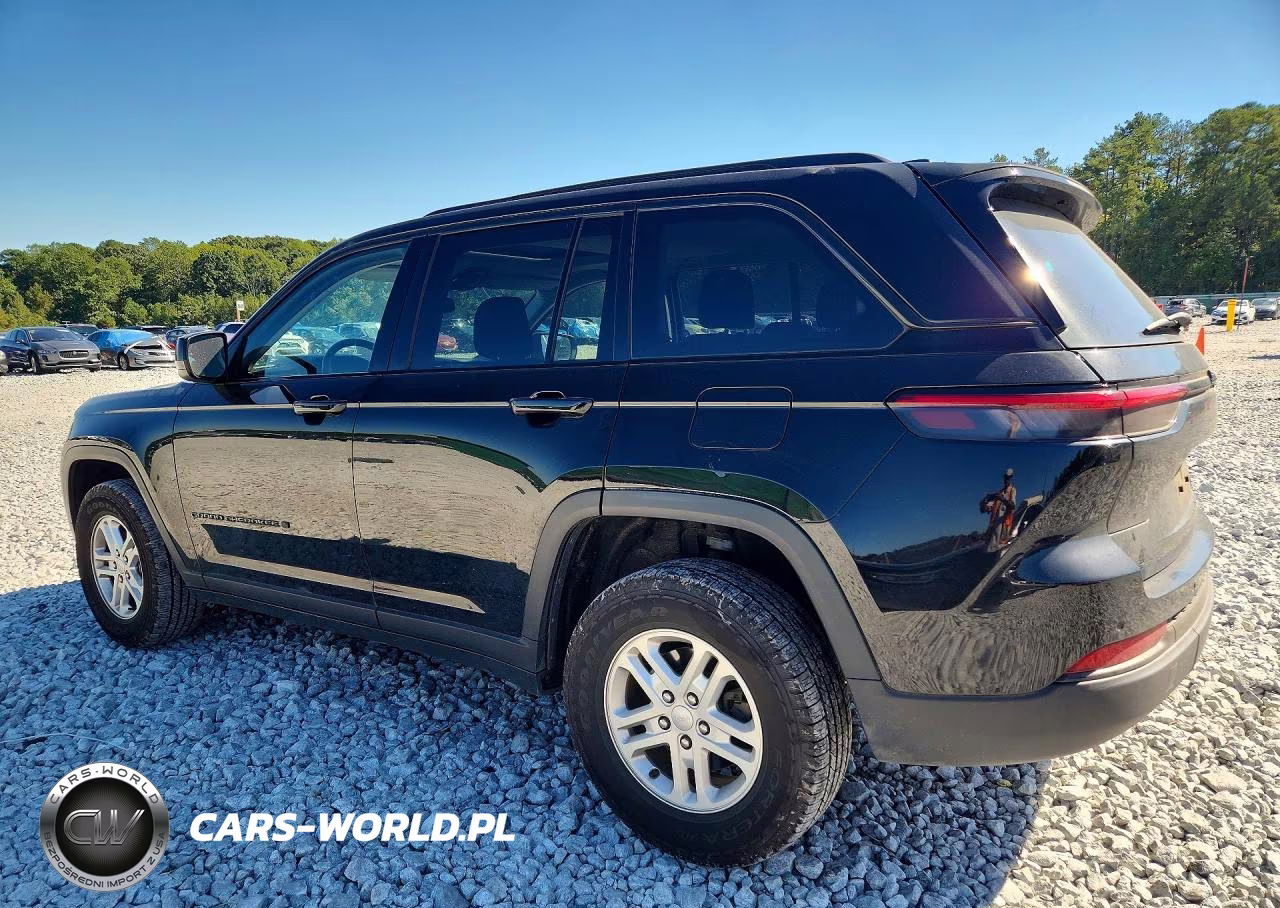 2022 Jeep Grand Cherokee Laredo VIN:1C4RJGAG4N8599373 - 2