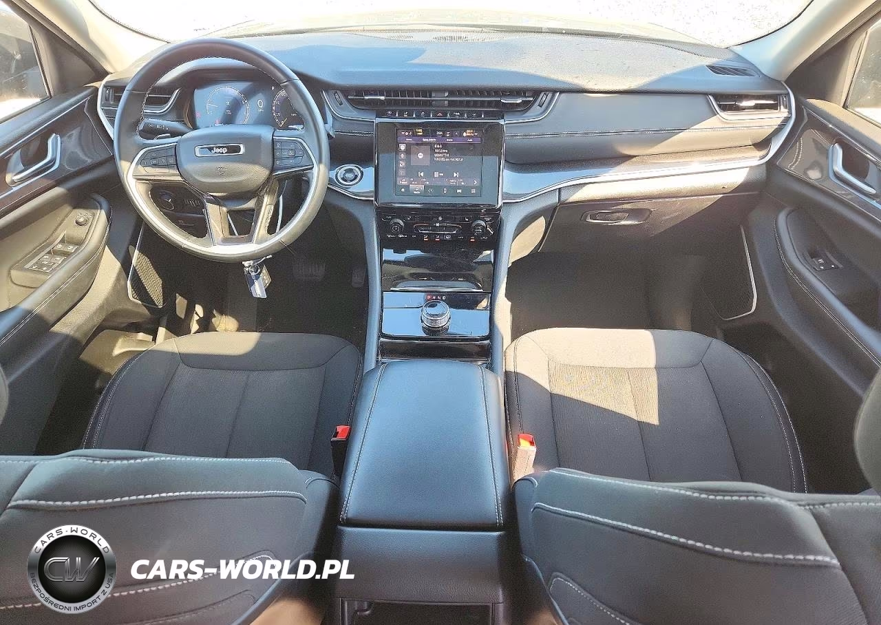 2022 Jeep Grand Cherokee Laredo VIN:1C4RJGAG4N8599373 - 8