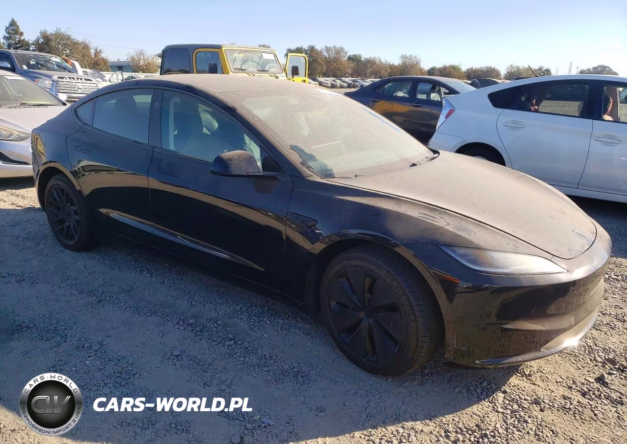 2024 Tesla Model 3 VIN:5YJ3E1EAXRF765902 - 4
