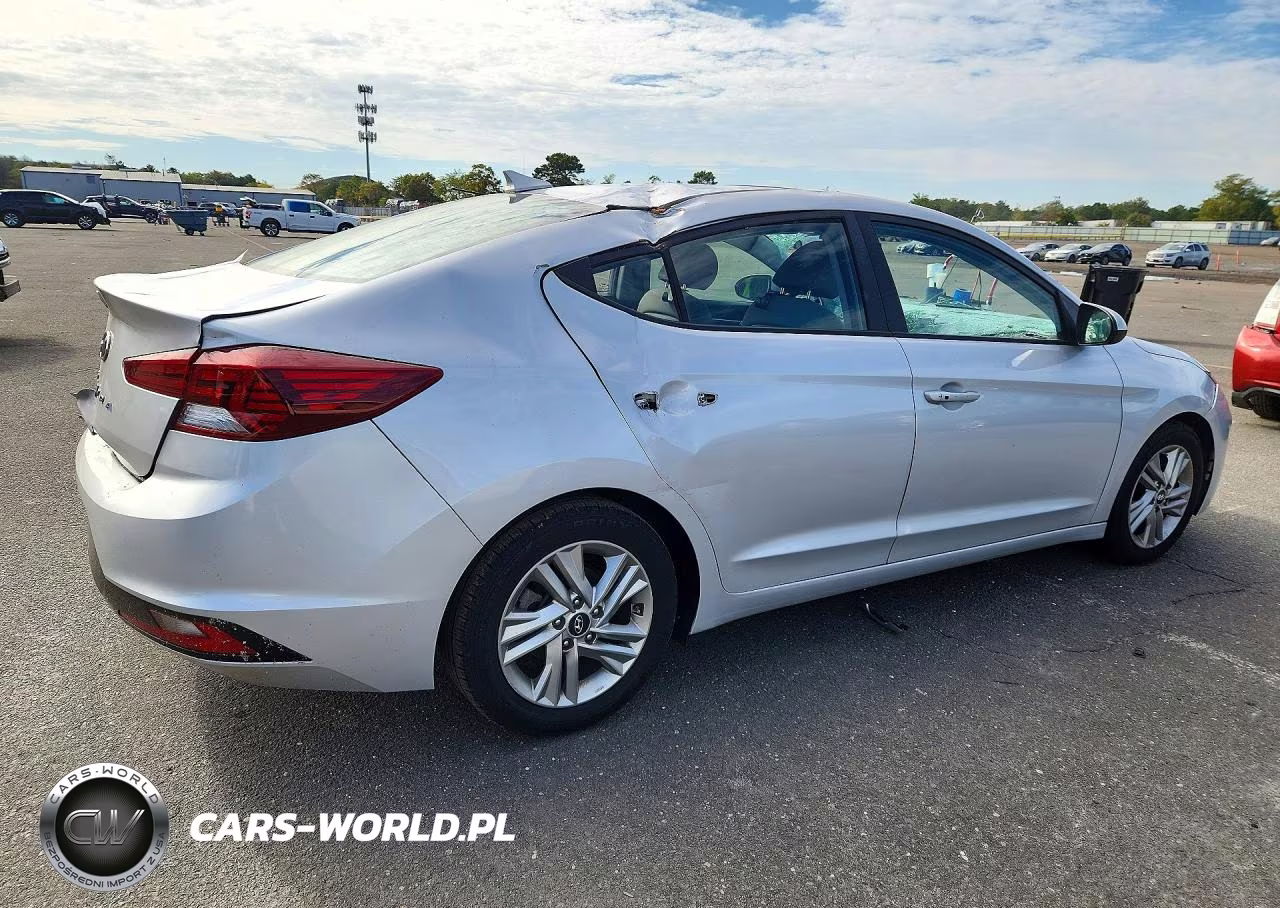2019 Hyundai Elantra Value Edition VIN:KMHD84LF4KU863148 - 3