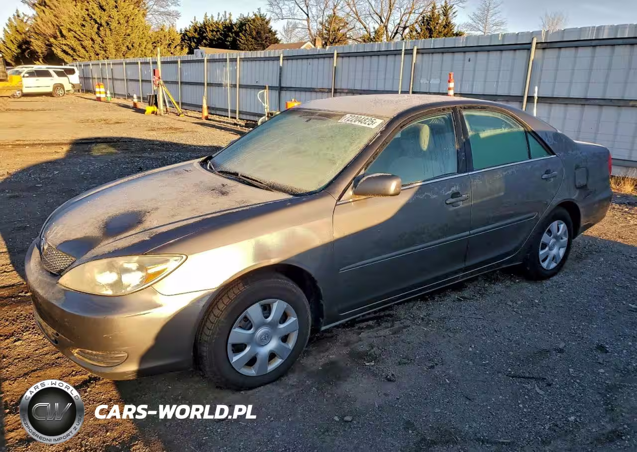 2004 Toyota Camry Le