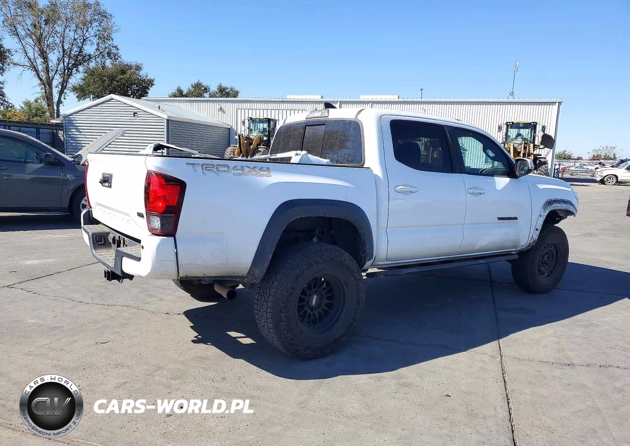 2019 Toyota Tacoma Trd Off-Road VIN:3TMCZ5AN3KM278403 - 3