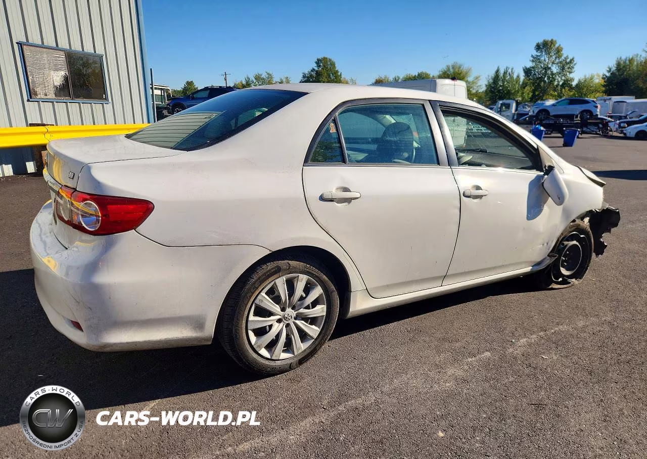 2013 Toyota Corolla Le VIN:2T1BU4EE9DC107388 - 3