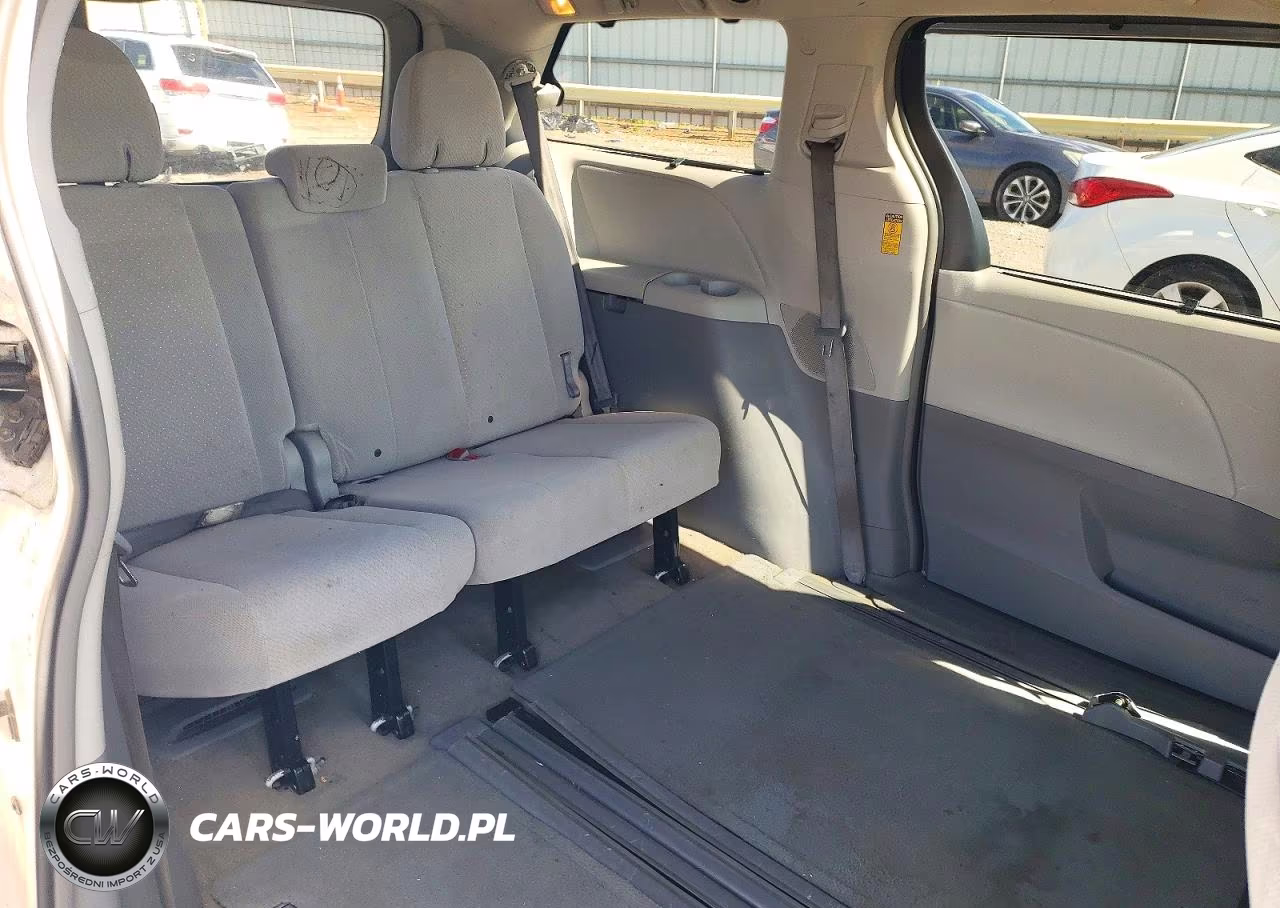 2014 Toyota Sienna Le VIN:5TDKK3DC7ES464190 - 11