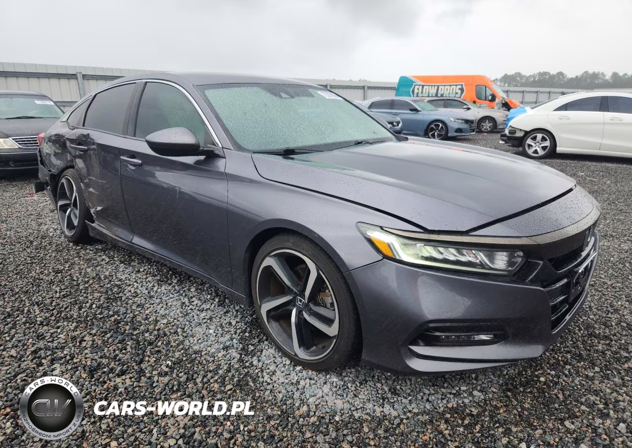 2018 Honda Accord Sport VIN:1HGCV1F32JA115704 - 4