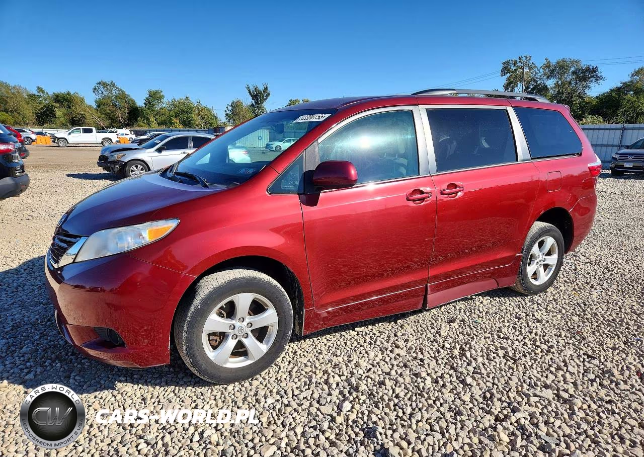 2017 Toyota Sienna Le