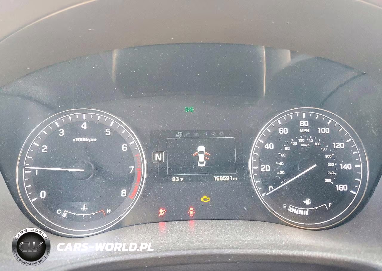 2017 Genesis G80 3.8 VIN:KMHGN4JE3HU178406 - 9