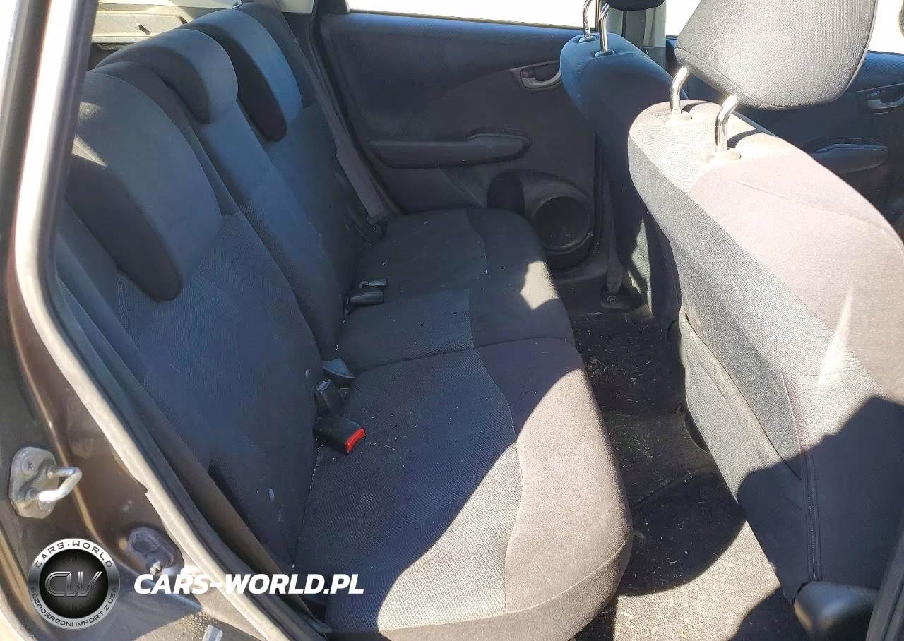 2011 Honda Fit Sport VIN:JHMGE8G51BC011430 - 10