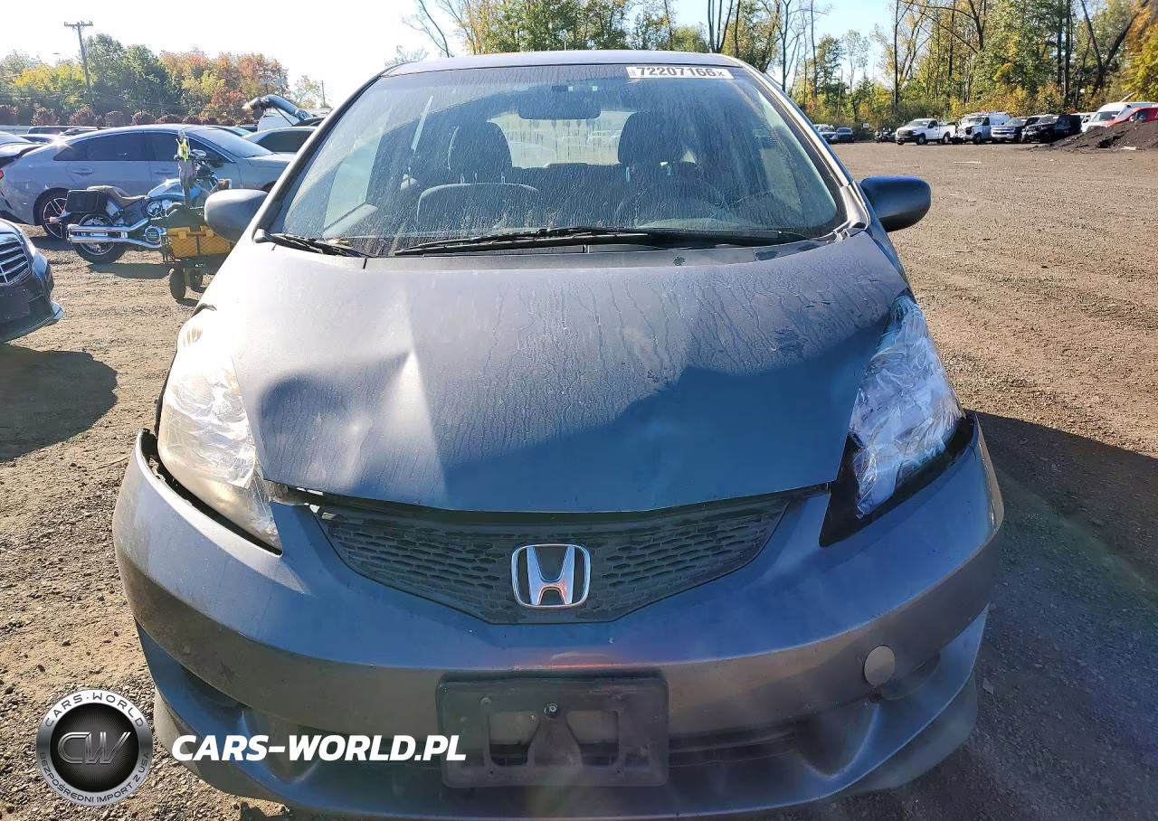 2011 Honda Fit Sport VIN:JHMGE8G51BC011430 - 5