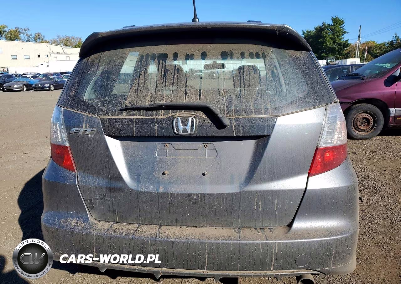 2011 Honda Fit Sport VIN:JHMGE8G51BC011430 - 6