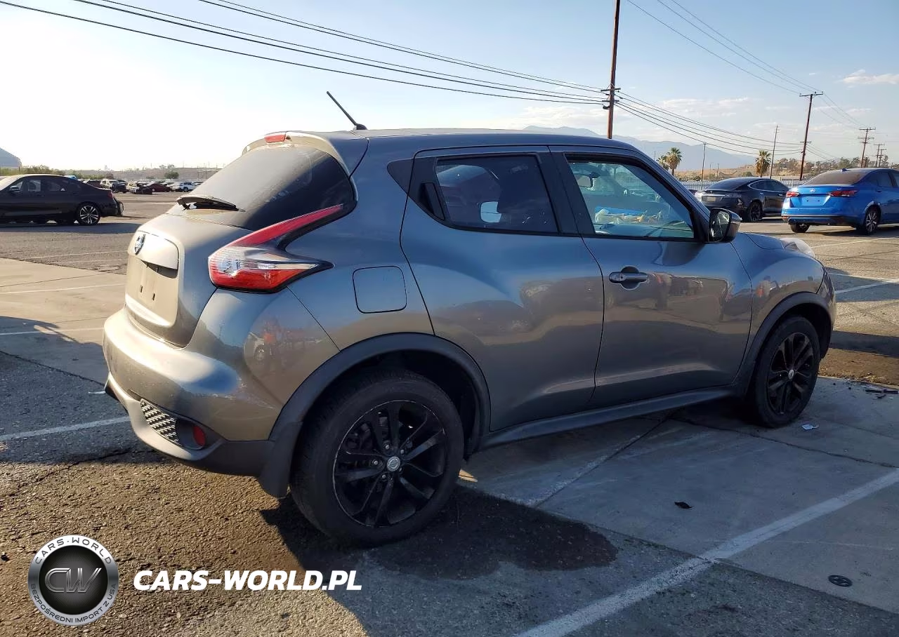2015 Nissan Juke S VIN:JN8AF5MR4FT507147 - 3