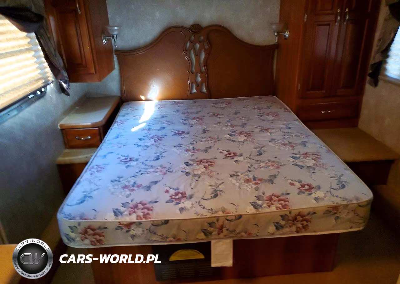 2005 Coachmen Santara Rv VIN:1FDXE45S15HA87932 - 9