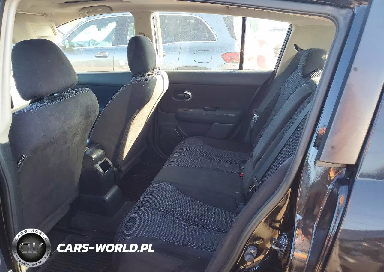 2010 Nissan Versa 1.8 S VIN:3N1BC1CP0AL385923 - 10
