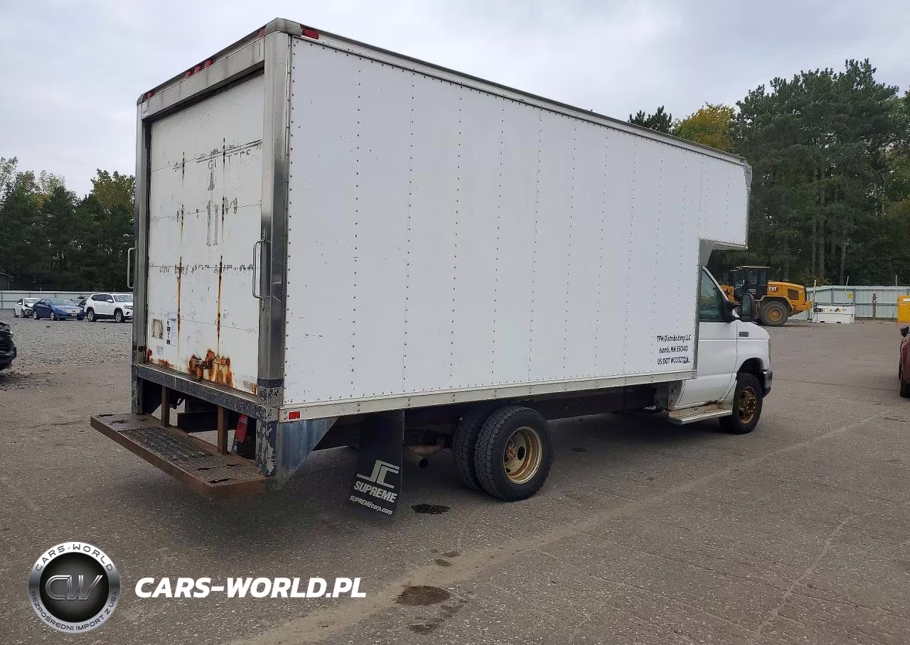 2008 Ford Econoline E350 Super Duty Cutaway Van VIN:1FDWE35LX8DB58572 - 3