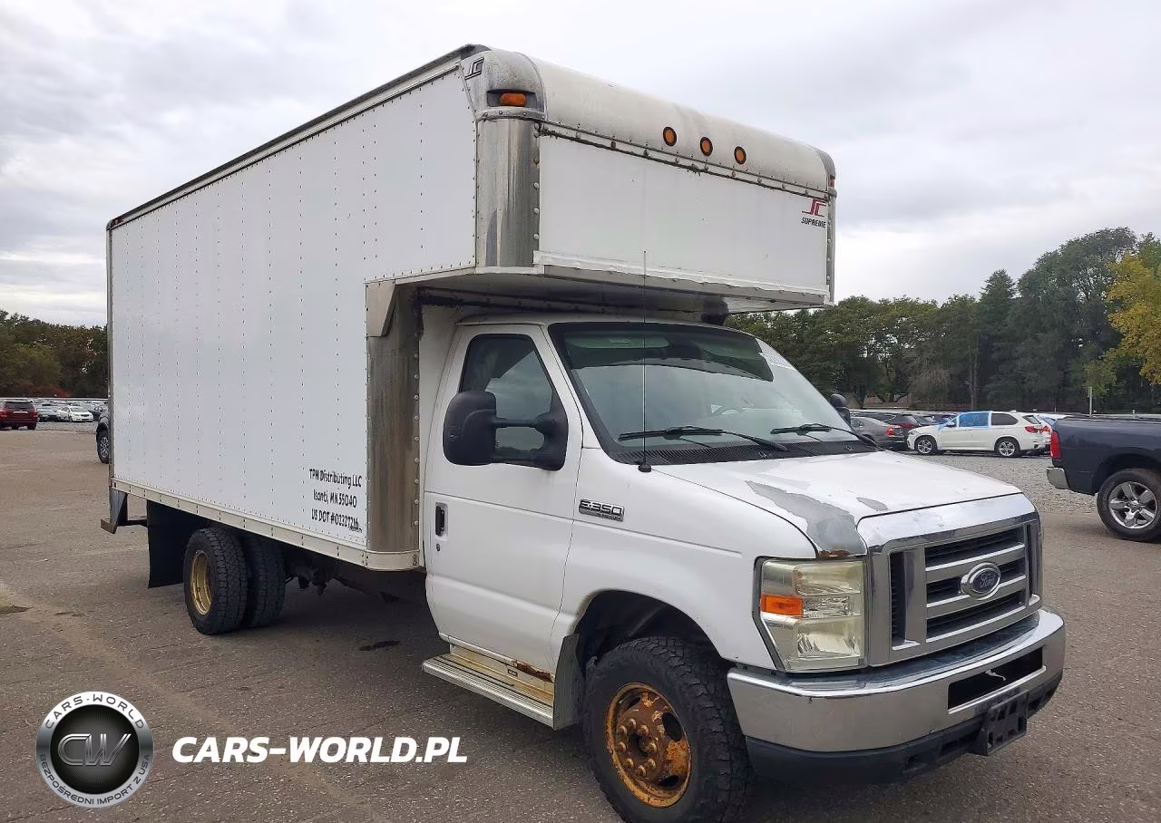 2008 Ford Econoline E350 Super Duty Cutaway Van VIN:1FDWE35LX8DB58572 - 4