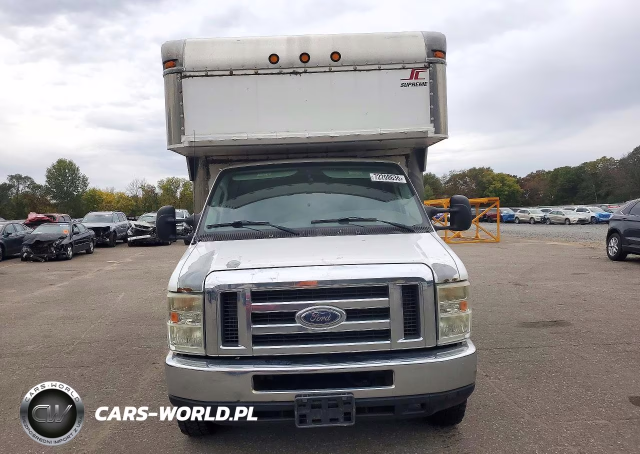 2008 Ford Econoline E350 Super Duty Cutaway Van VIN:1FDWE35LX8DB58572 - 5